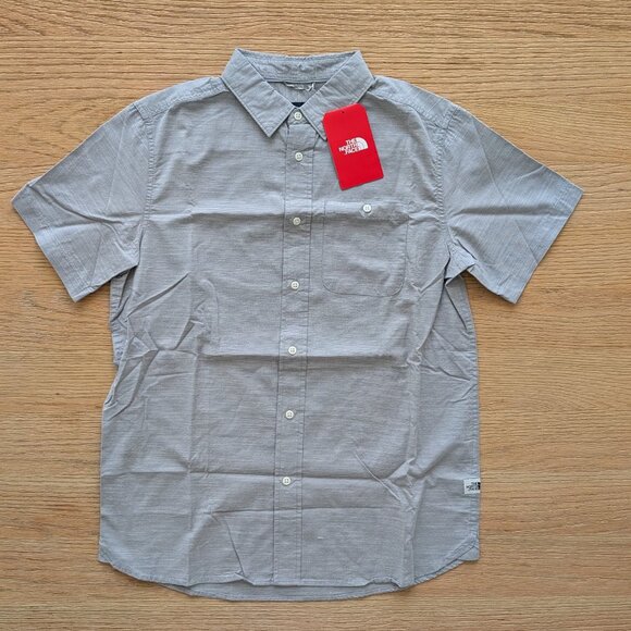 The North Face button down shirt - new with tags - Picture 1 of 6